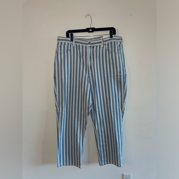 American eagle striped mom jean - Picture 3 of 3